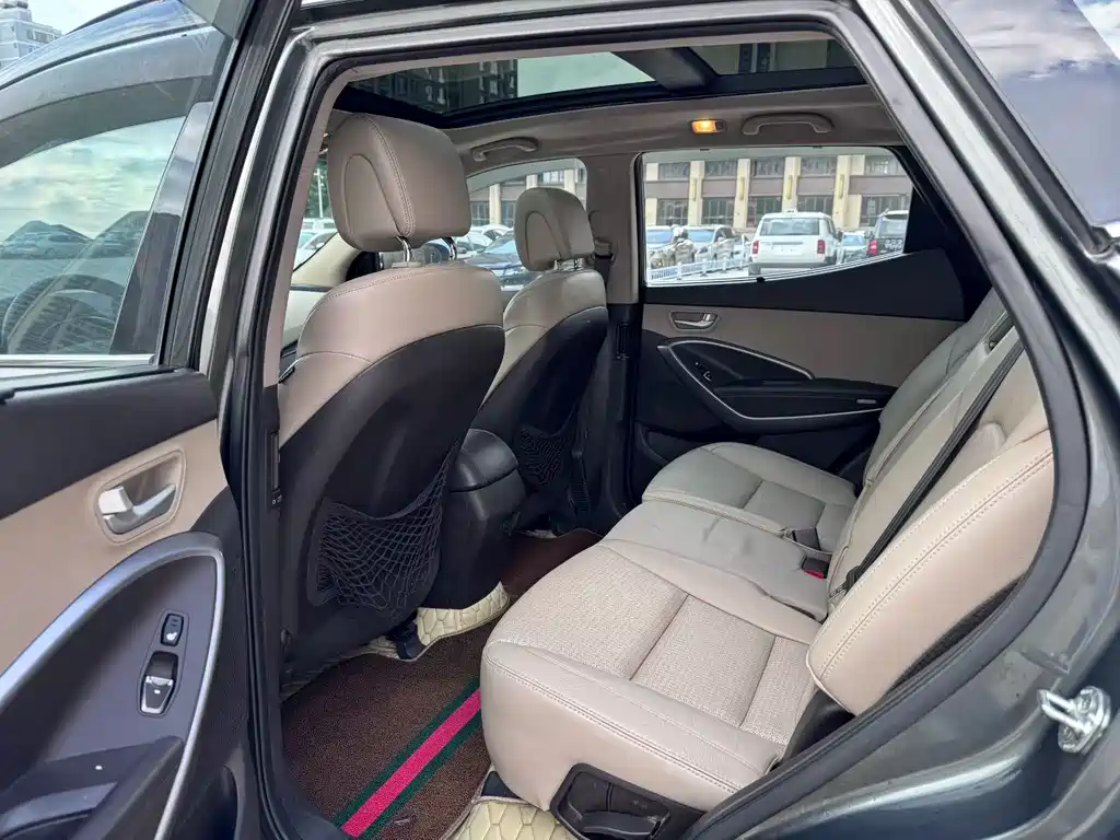 Santa Fe Facelift 2.0 T Auto 4 WD Distinguished