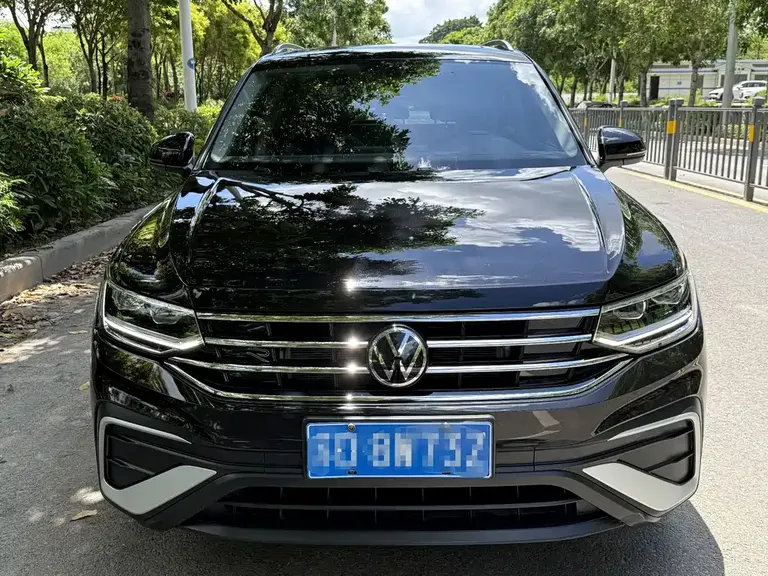 Volkswagen Tiguan L 途观L 2024款 330 TSI 自动两驱智享版