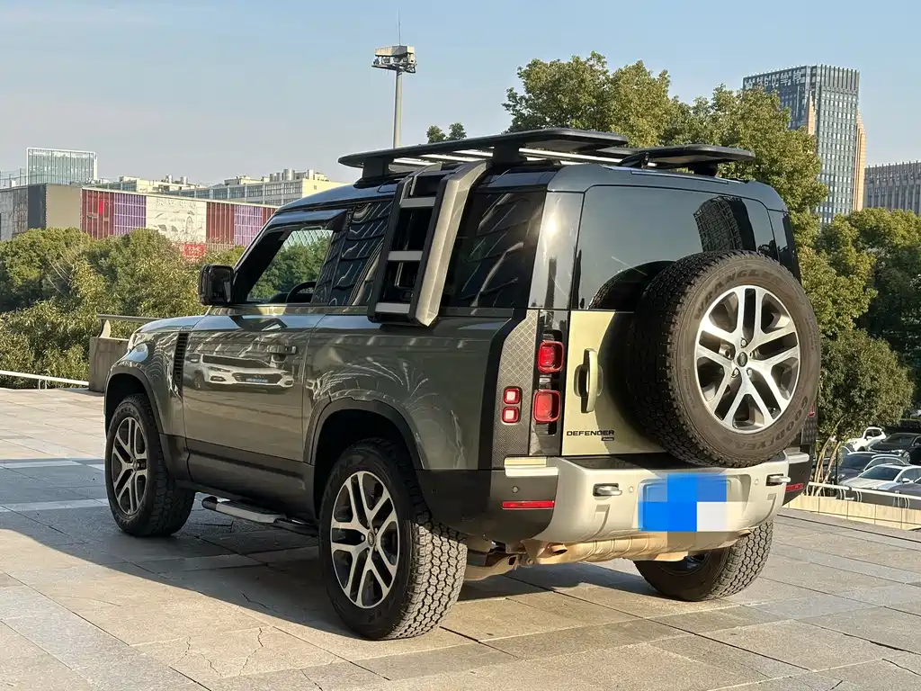 Land Rover Defender 90 3.0 T P400 XS