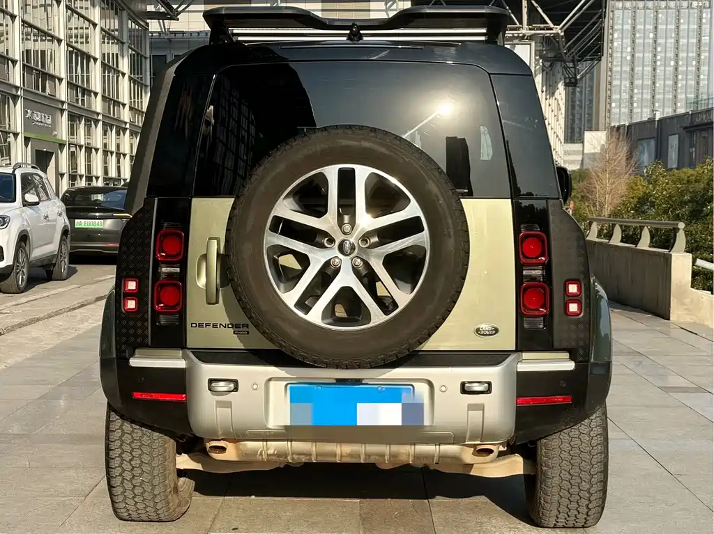 Land Rover Defender 90 3.0 T P400 XS