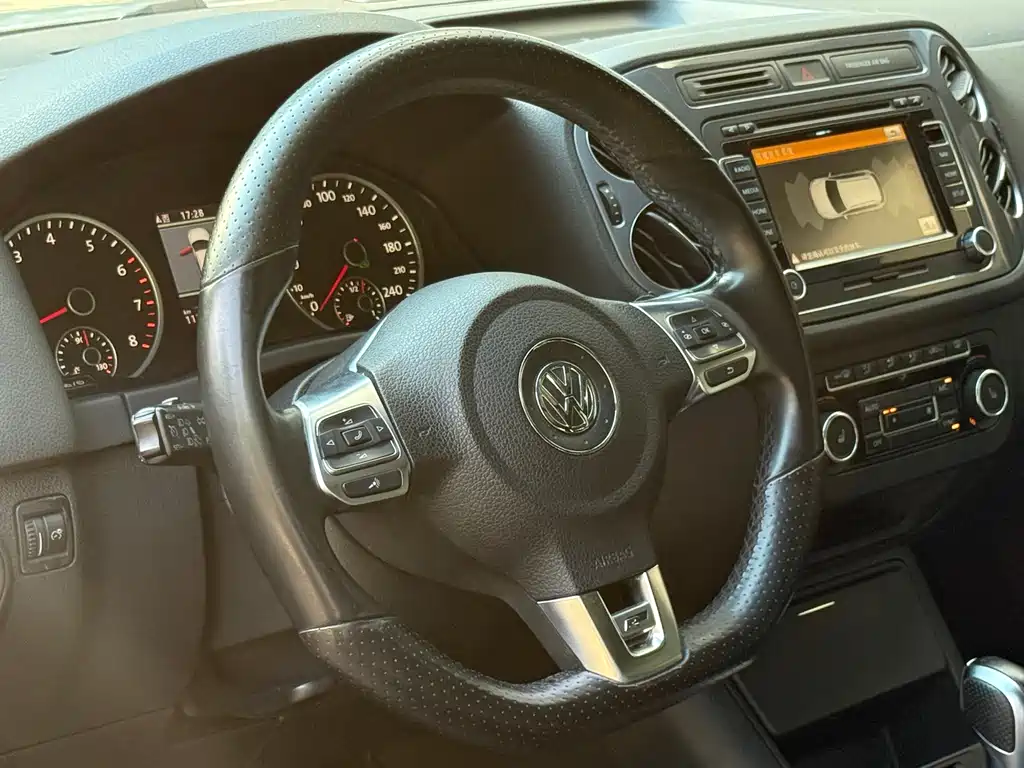 Tiguan 2.0 TSI Exclusive