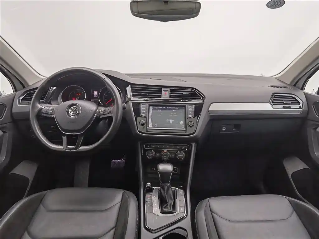 Tiguan L 330 TSI Auto 2 WD Luxury