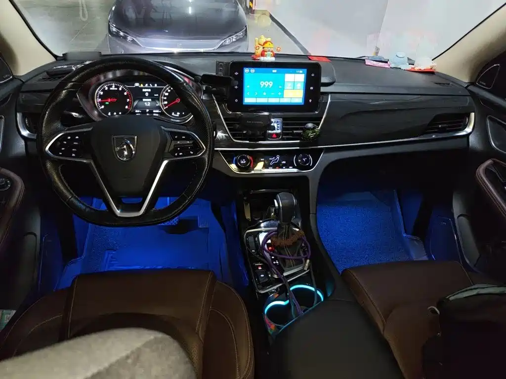 Baojun 560 宝骏560 2017款 1.5 T DCT旗舰型 7座