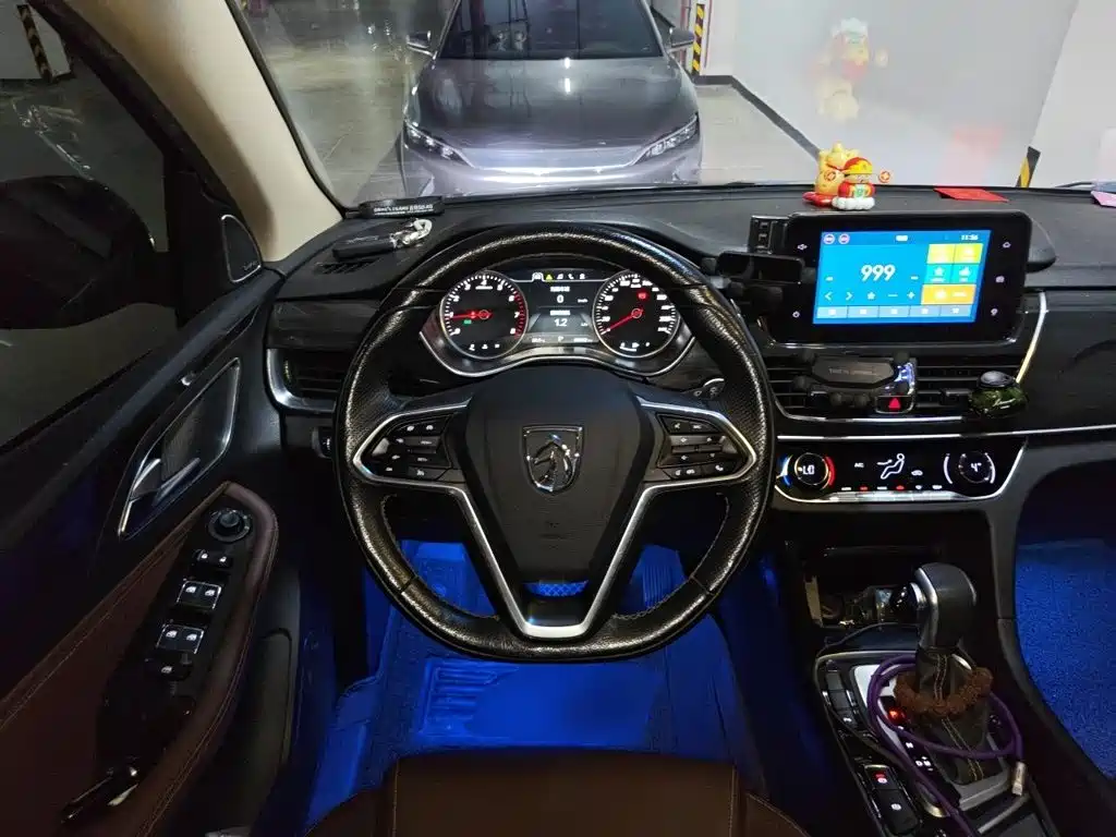 Baojun 560 宝骏560 2017款 1.5 T DCT旗舰型 7座