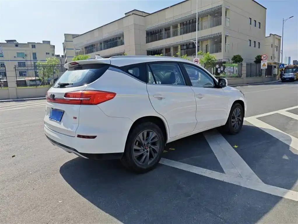 Song 宋 2019款 1.5 TI 自动智联越耀型
