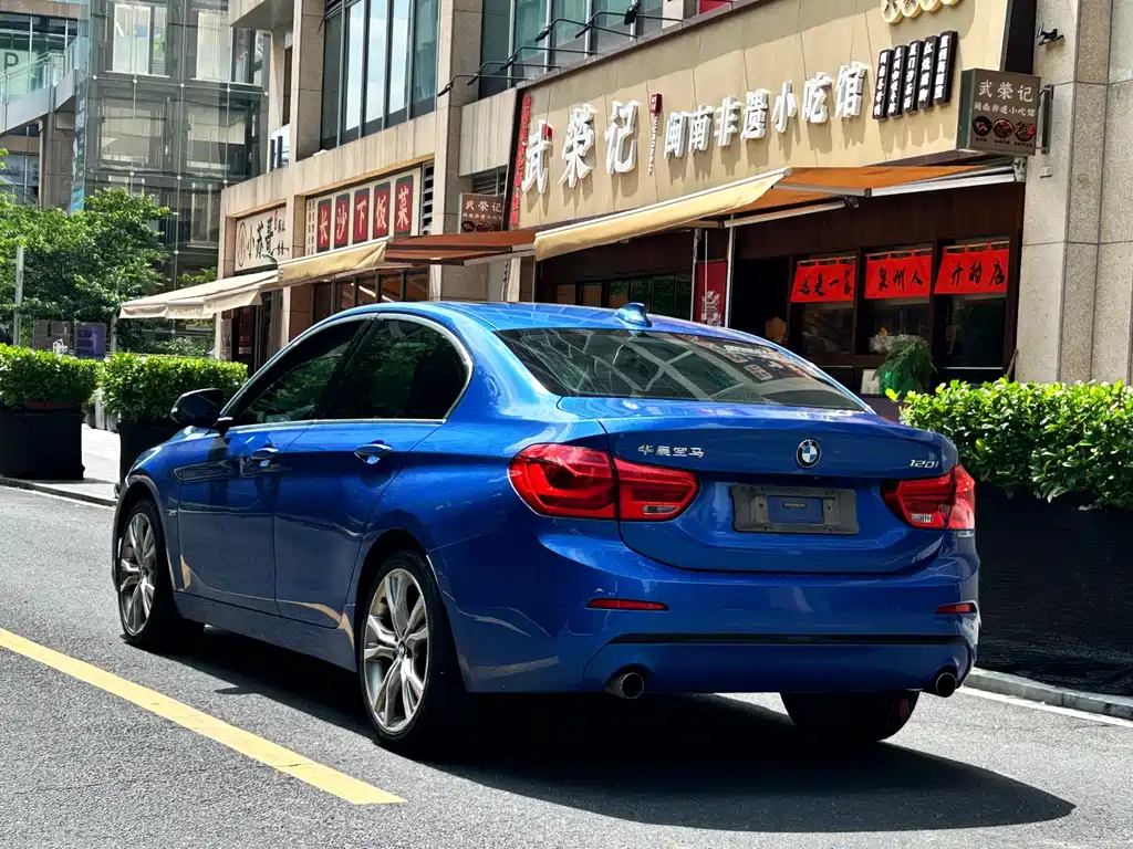 BMW 1 Series 120 i Design Package