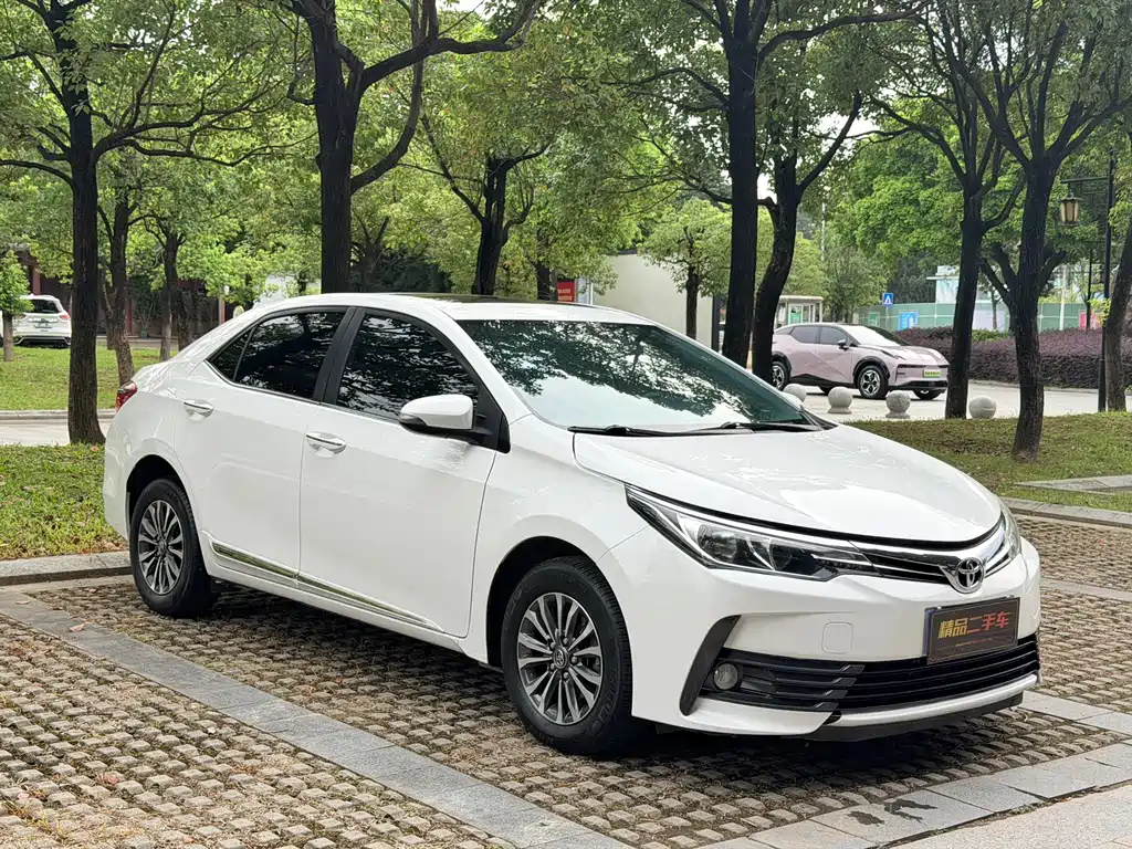 Corolla Facelift 1.2 T S-CVT GL-i