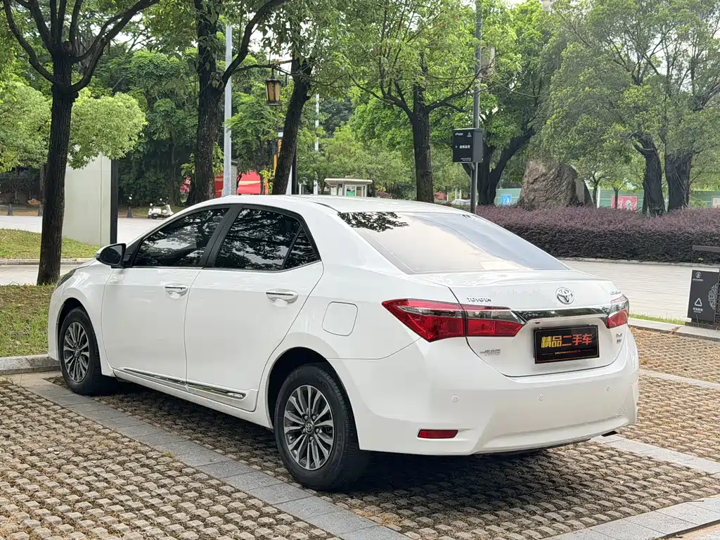 Corolla Facelift 1.2 T S-CVT GL-i