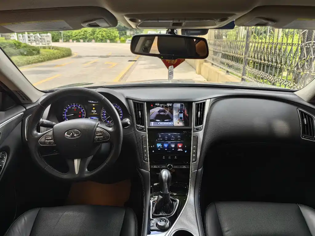 Infiniti Q50 L 2.0 T Joy