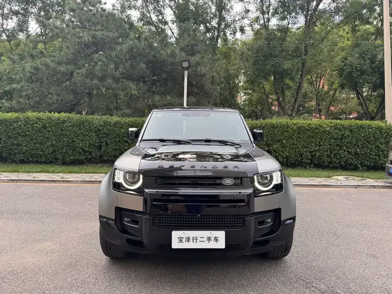 Land Rover Defender 110 3.0 T P400 X