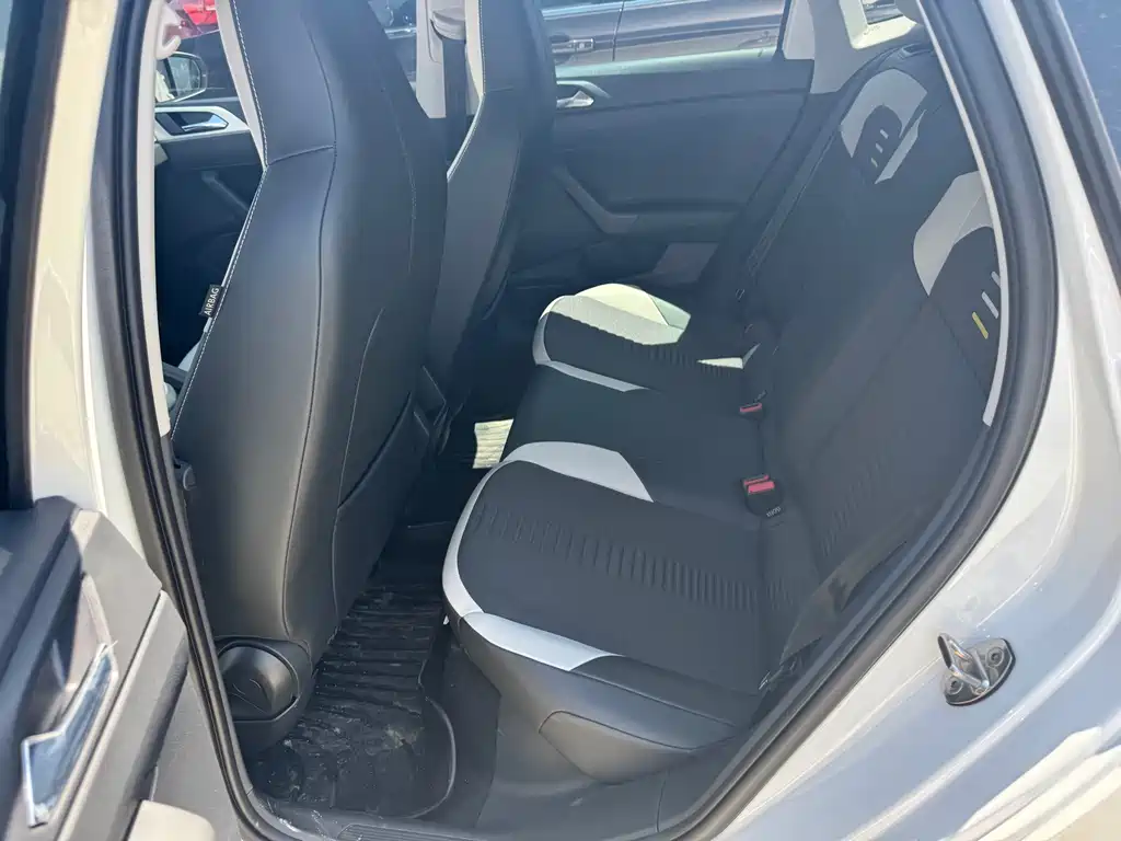 Polo Plus 1.5 L Auto Panoramic Pleasure