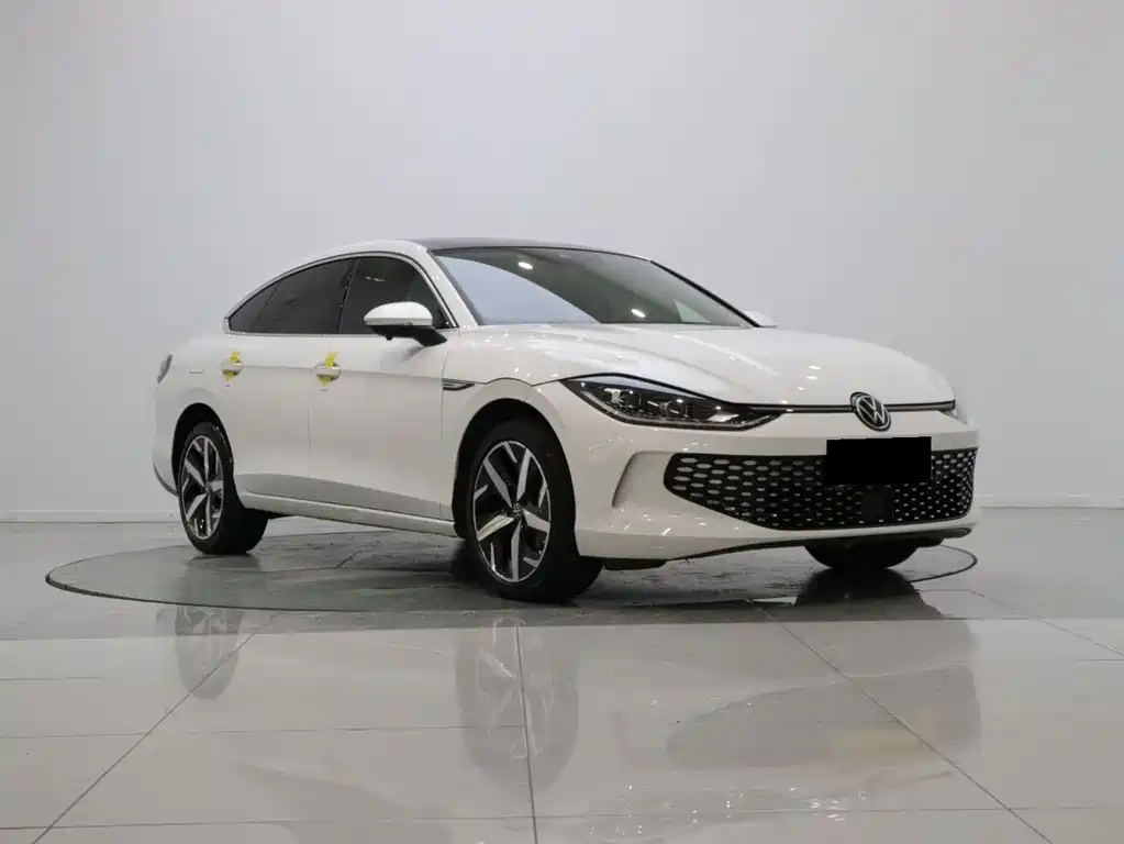 Lamando Lamando L 280 TSI DSG Spicy Cool