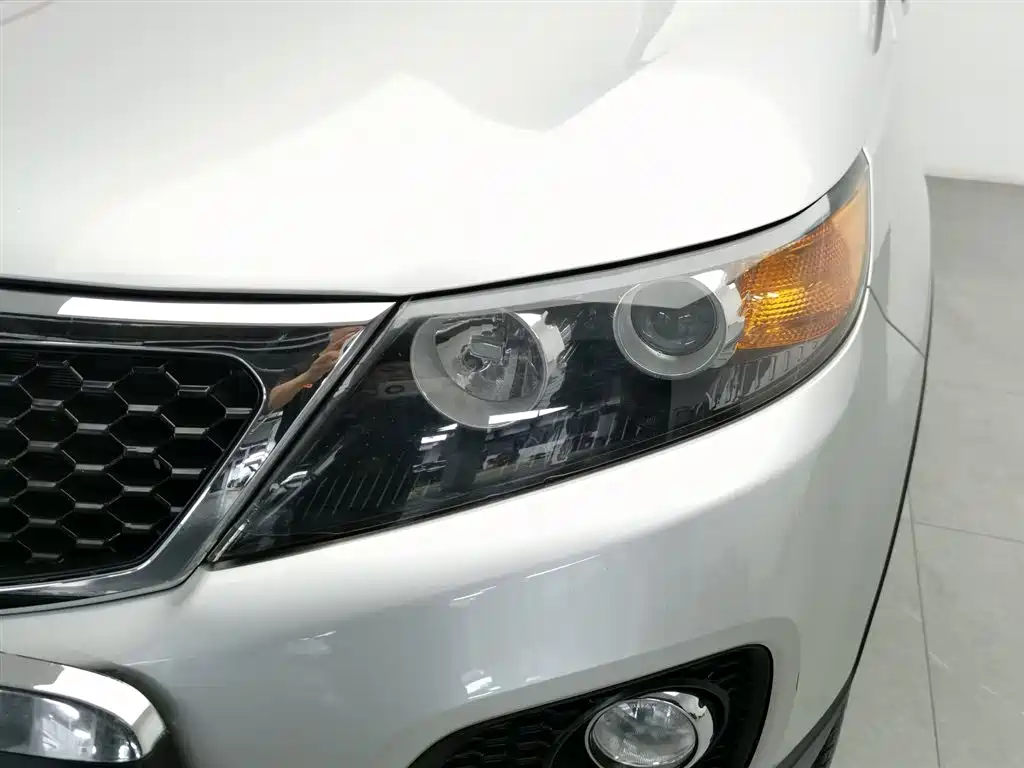 Sorento 索兰托 2012款 2.4 L 汽油豪华版