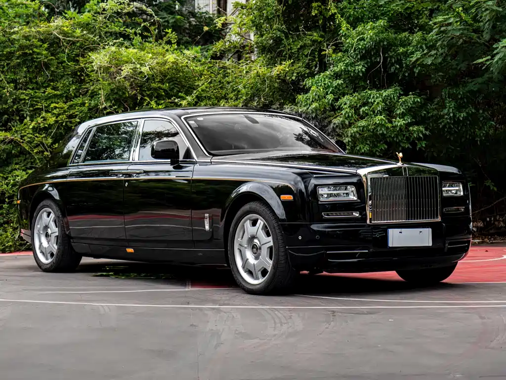 Phantom 6.7 L Extended EWB