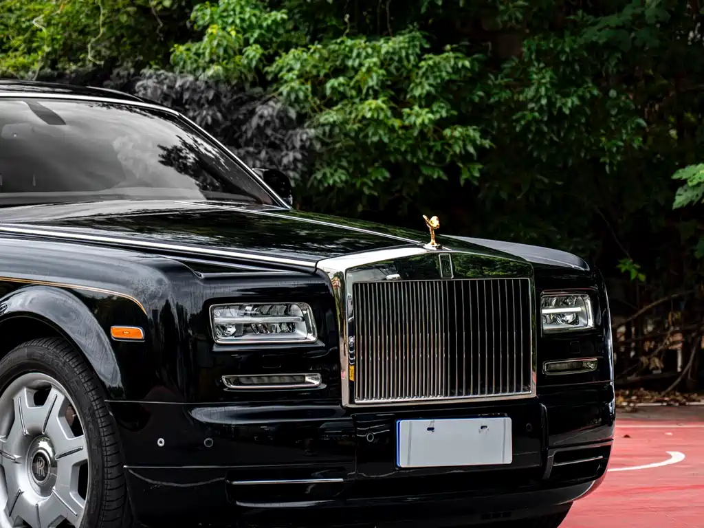 Phantom 6.7 L Extended EWB