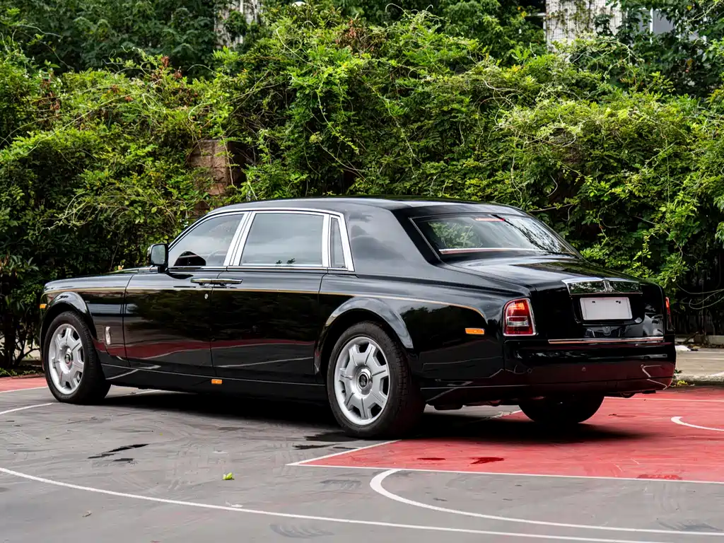 Phantom 6.7 L Extended EWB