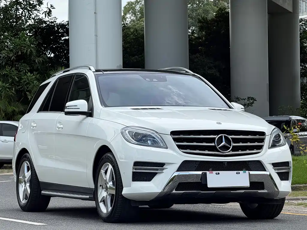 Mercedes-Benz M-Class ML 400 4 MATIC Luxury