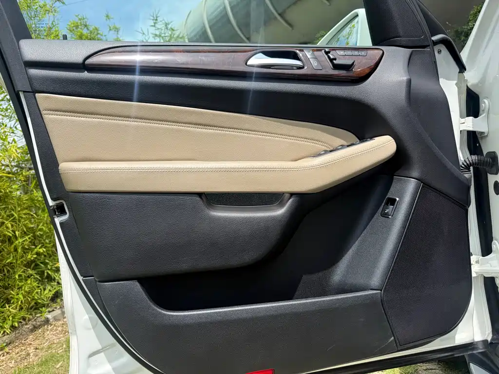 Mercedes-Benz M-Class ML 400 4 MATIC Luxury