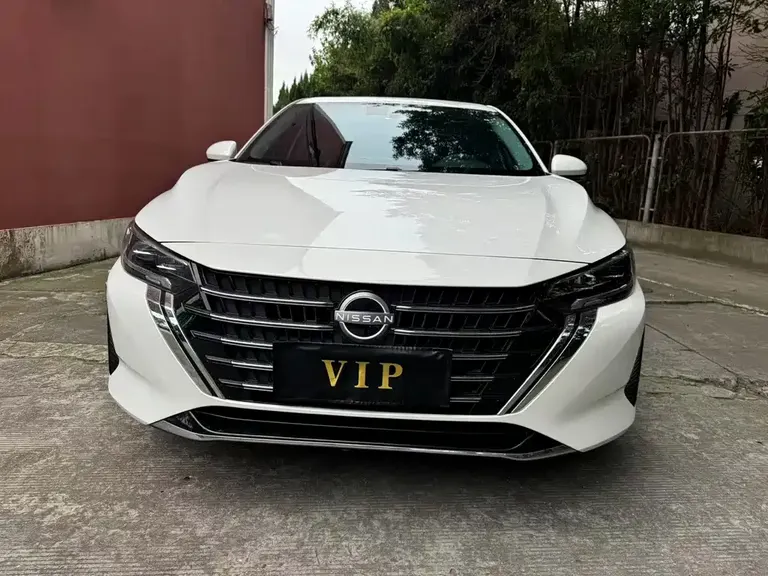 Nissan Sylphy 1.6 L CVT Joy