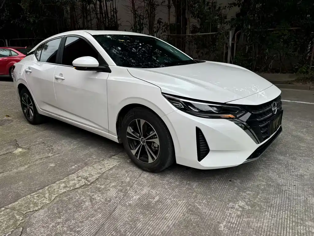 Sylphy 1.6 L CVT Joy