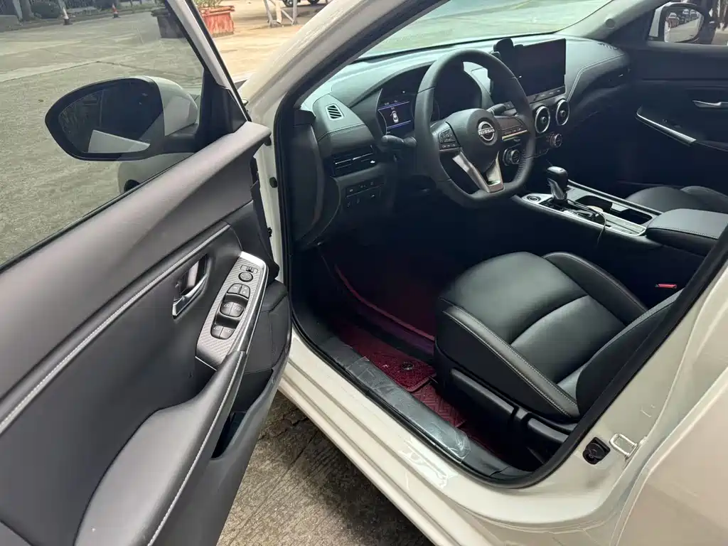 Sylphy 1.6 L CVT Joy