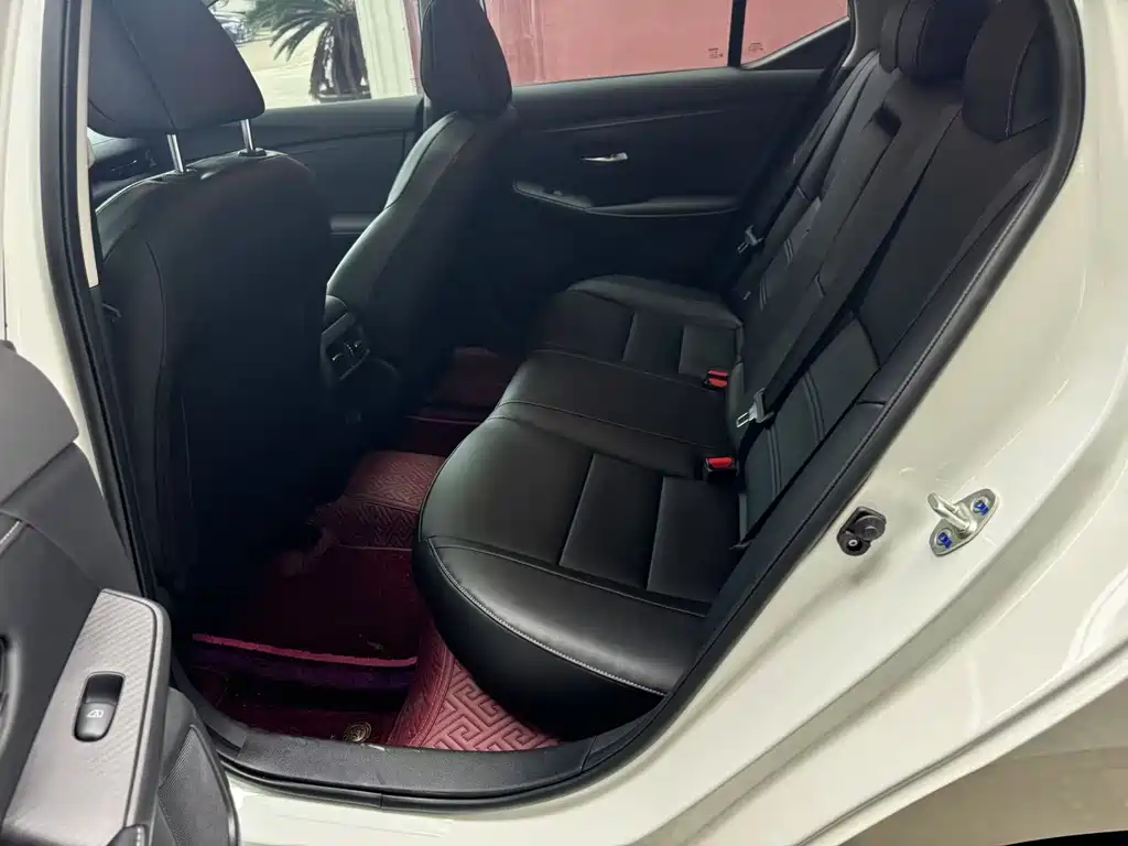 Sylphy 1.6 L CVT Joy