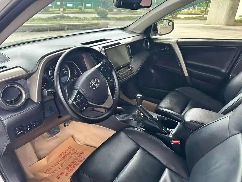 RAV4 2.5 L Auto 4 WD Elite