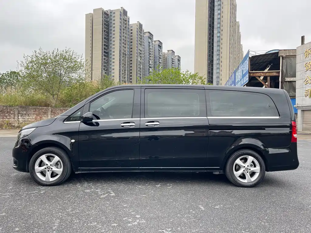 Vito 2.0 T Business 7-seat