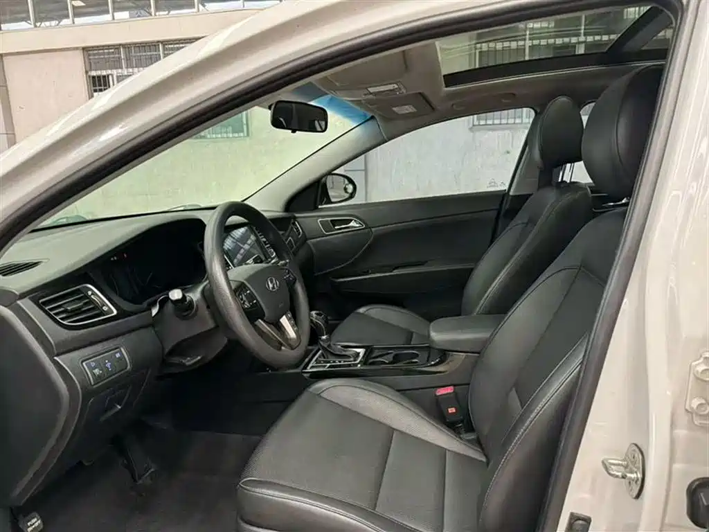 Mistra 1.8 L Auto Intelligent GLS