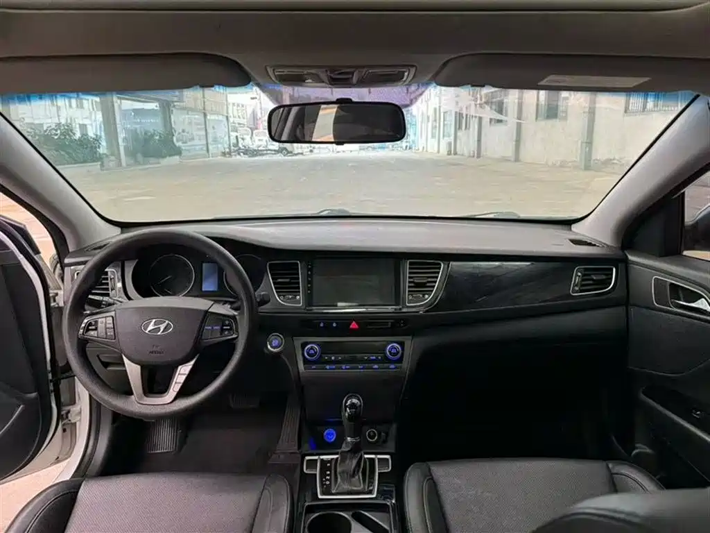 Mistra 1.8 L Auto Intelligent GLS