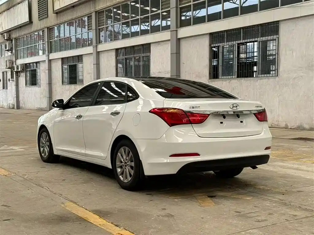 Mistra 1.8 L Auto Intelligent GLS
