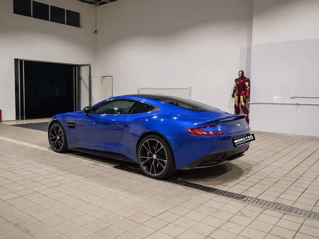 Vanquish Vanquish 2013款 6.0 L 标准型
