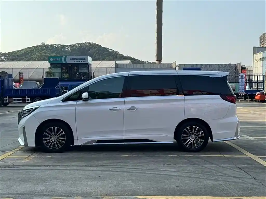 GAC Trumpchi M8 Master Series 390 T Distinguished
