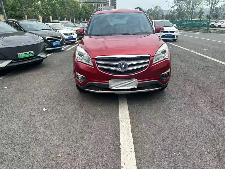 Changan CS35 1.6 L Auto Luxury CN-IV