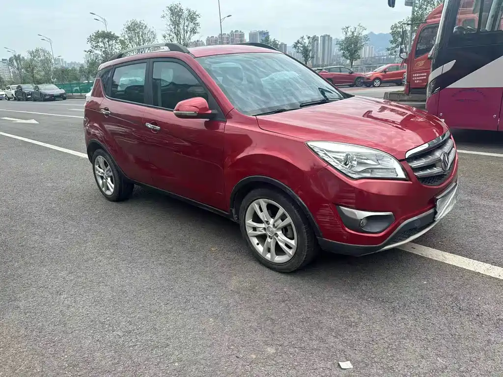 Changan CS35 1.6 L Auto Luxury CN-IV