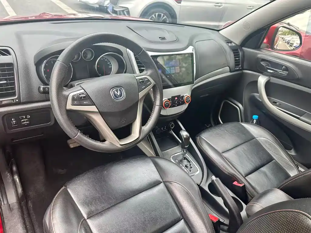Changan CS35 1.6 L Auto Luxury CN-IV