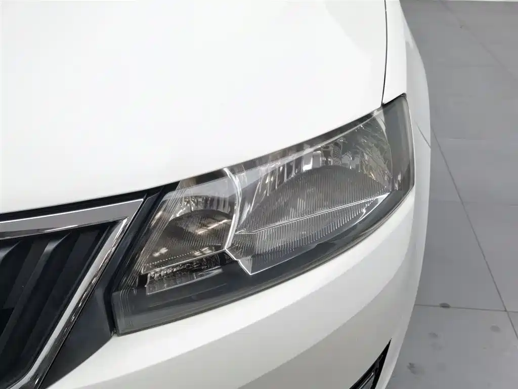 Rapid 1.6 L Auto Creation