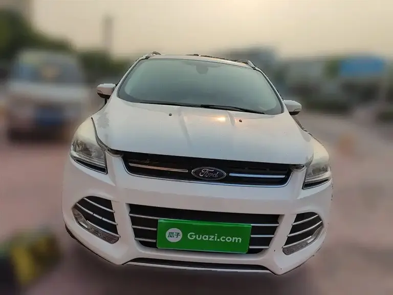Ford Kuga 1.5 L GTDi 2 WD Style