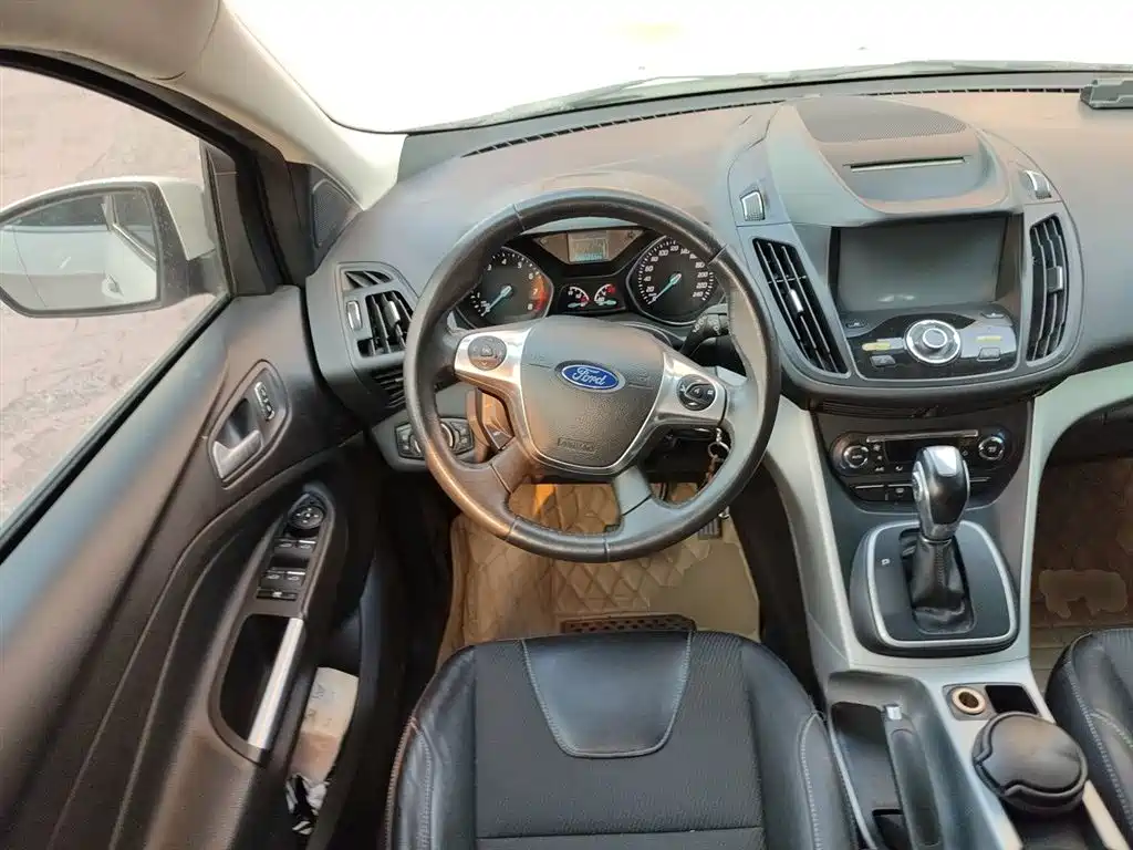 Kuga 1.5 L GTDi 2 WD Style