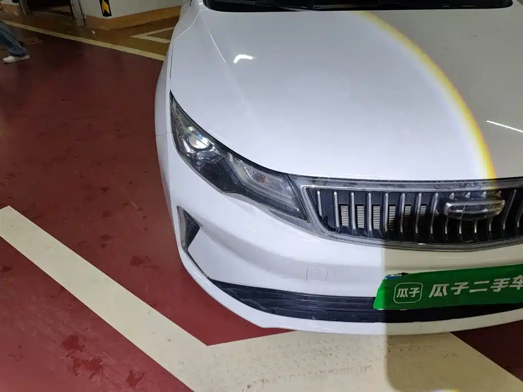 Emgrand GL 1.4 T CVT Luxury