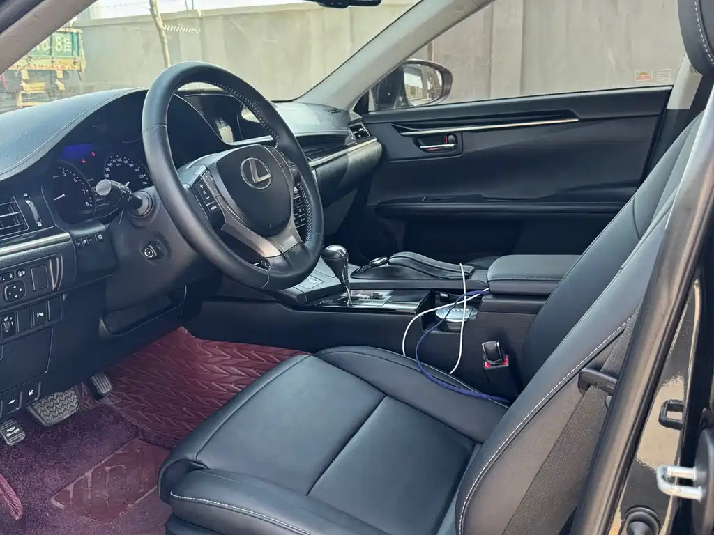 Lexus ES 250 Elite