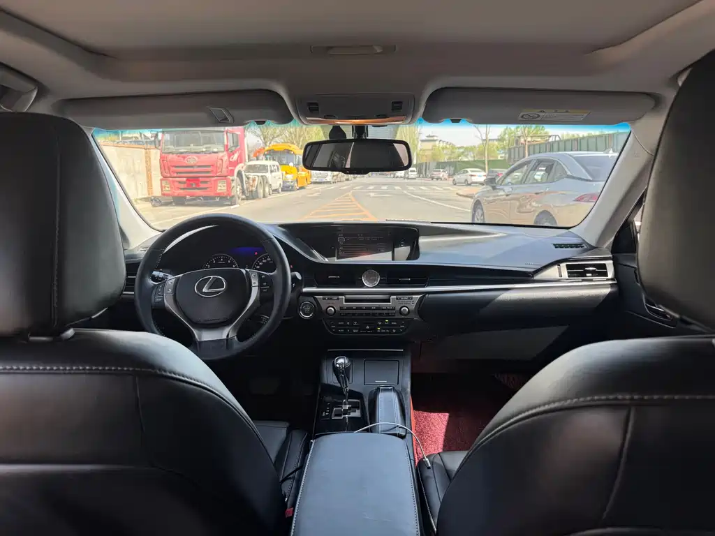Lexus ES 250 Elite