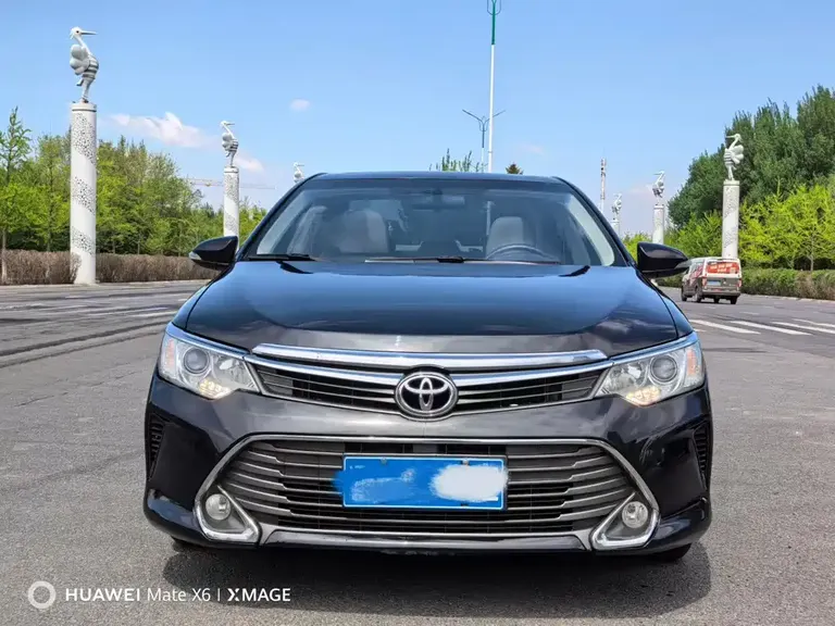 Toyota Camry 2.0 G 10 th Anniversary Commemorative Leading