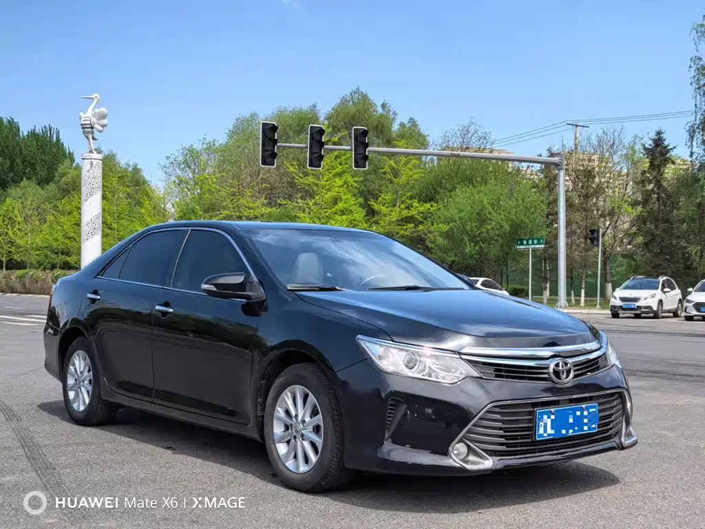 Camry 2.0 G 10 th Anniversary Commemorative Leading