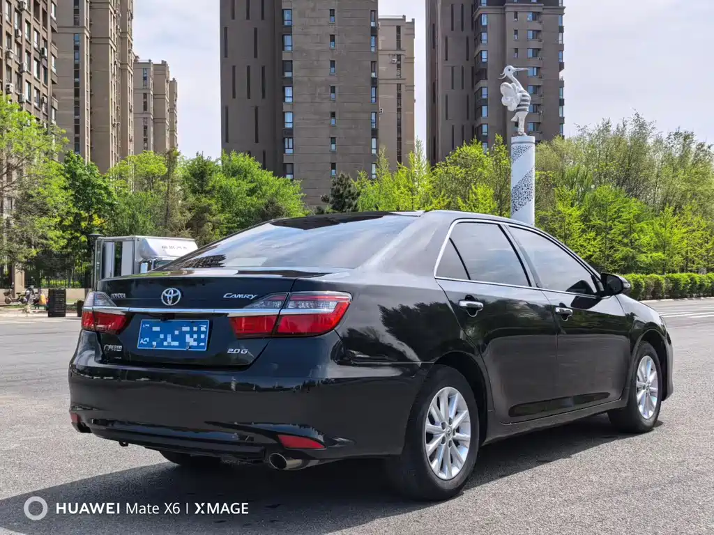 Camry 2.0 G 10 th Anniversary Commemorative Leading