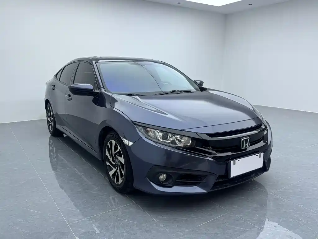 Civic 220 TURBO CVT Luxury
