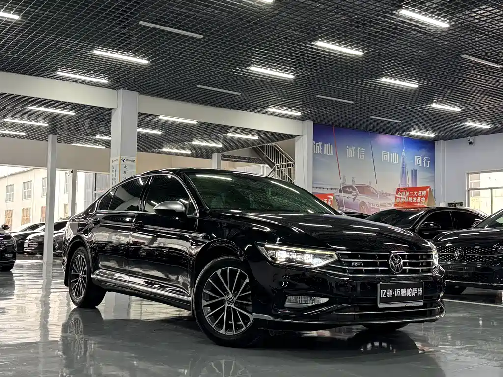 Magotan 330 TSI DSG Luxury