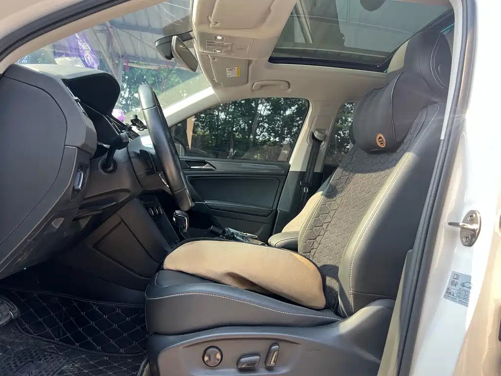 Tiguan L 330 TSI Auto 2 WD R-Line Flagship CN-VI
