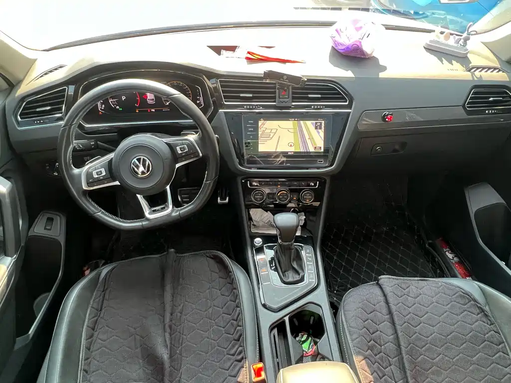 Tiguan L 330 TSI Auto 2 WD R-Line Flagship CN-VI