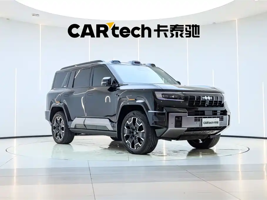 Leopard 8 Brave Flagship 6-seat